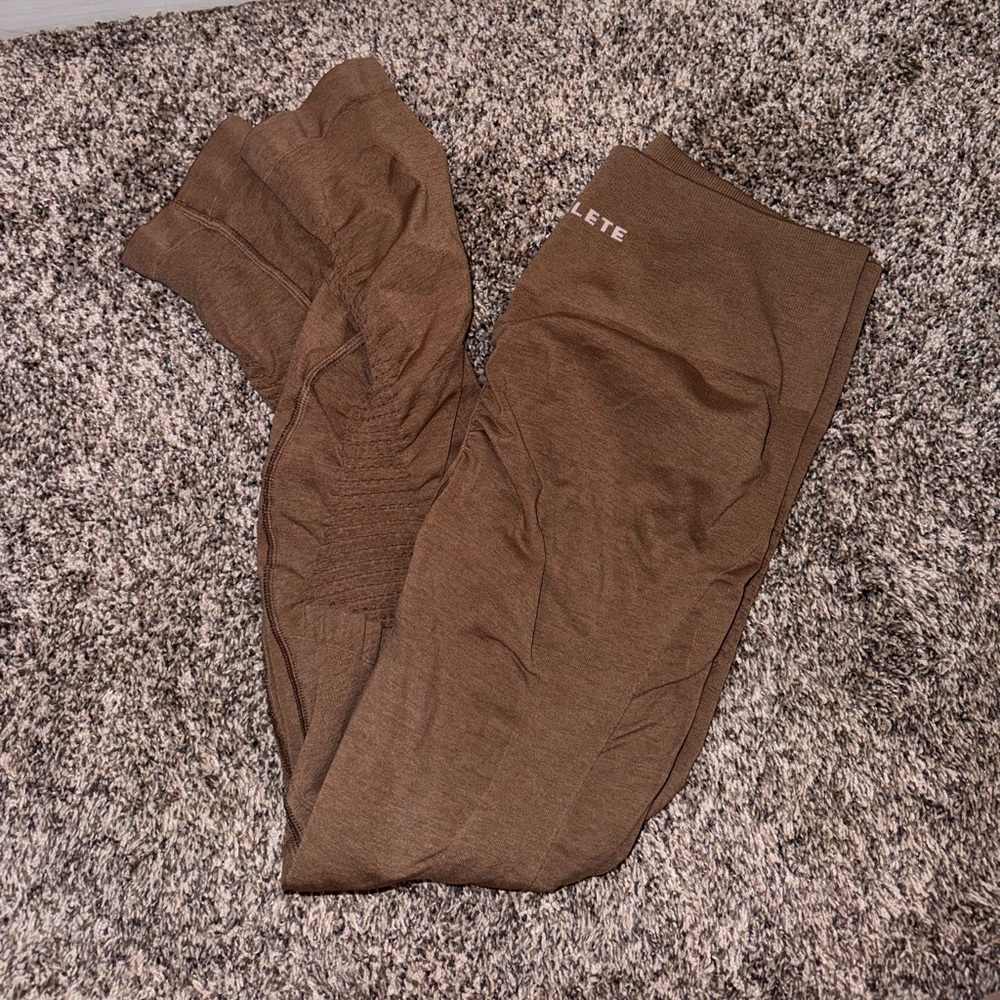 Alphalete contour amplify